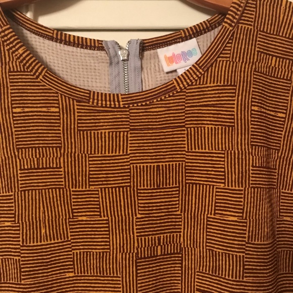 🌟SOLD🌟LuLaRoe Amelia - Picture 3 of 7